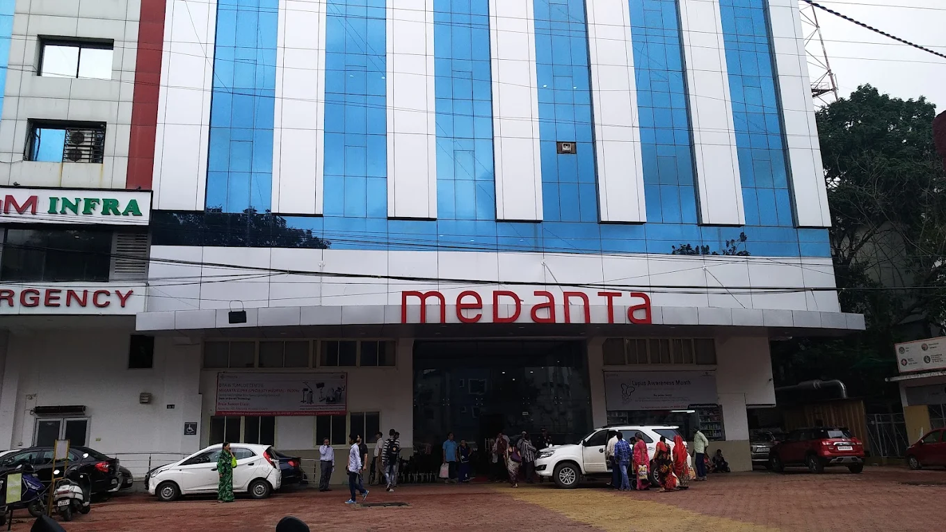 Medanta Super Specialty Logo